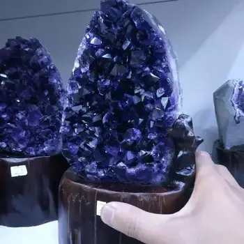 Prirodni Urugvajski Violet Ametist Ametist Kvarc Klaster Quartz Crystal + Stalak 750 g